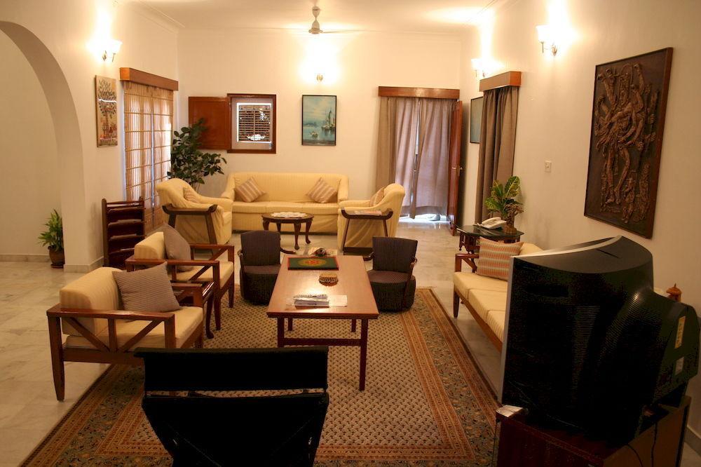Giri Homestay By Vista Rooms ชัยปุระ ภายนอก รูปภาพ