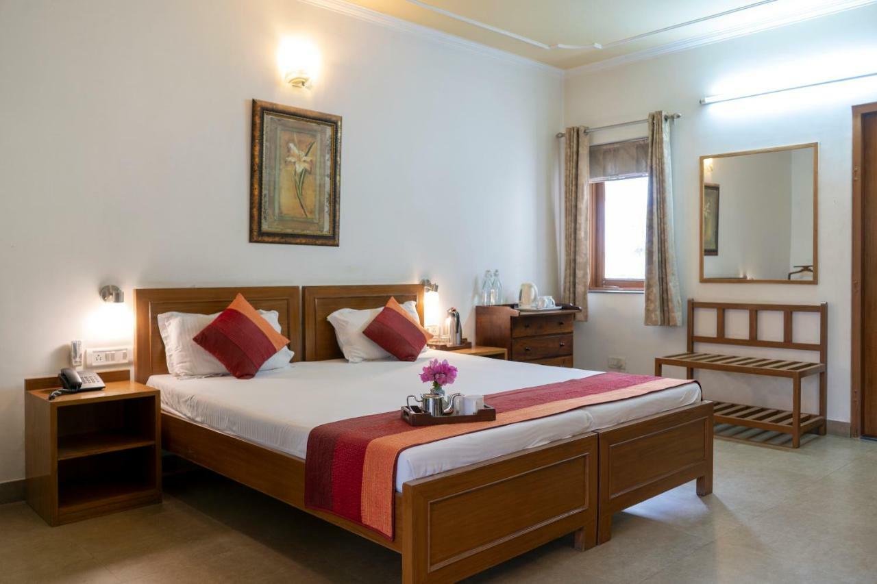 Giri Homestay By Vista Rooms ชัยปุระ ภายนอก รูปภาพ