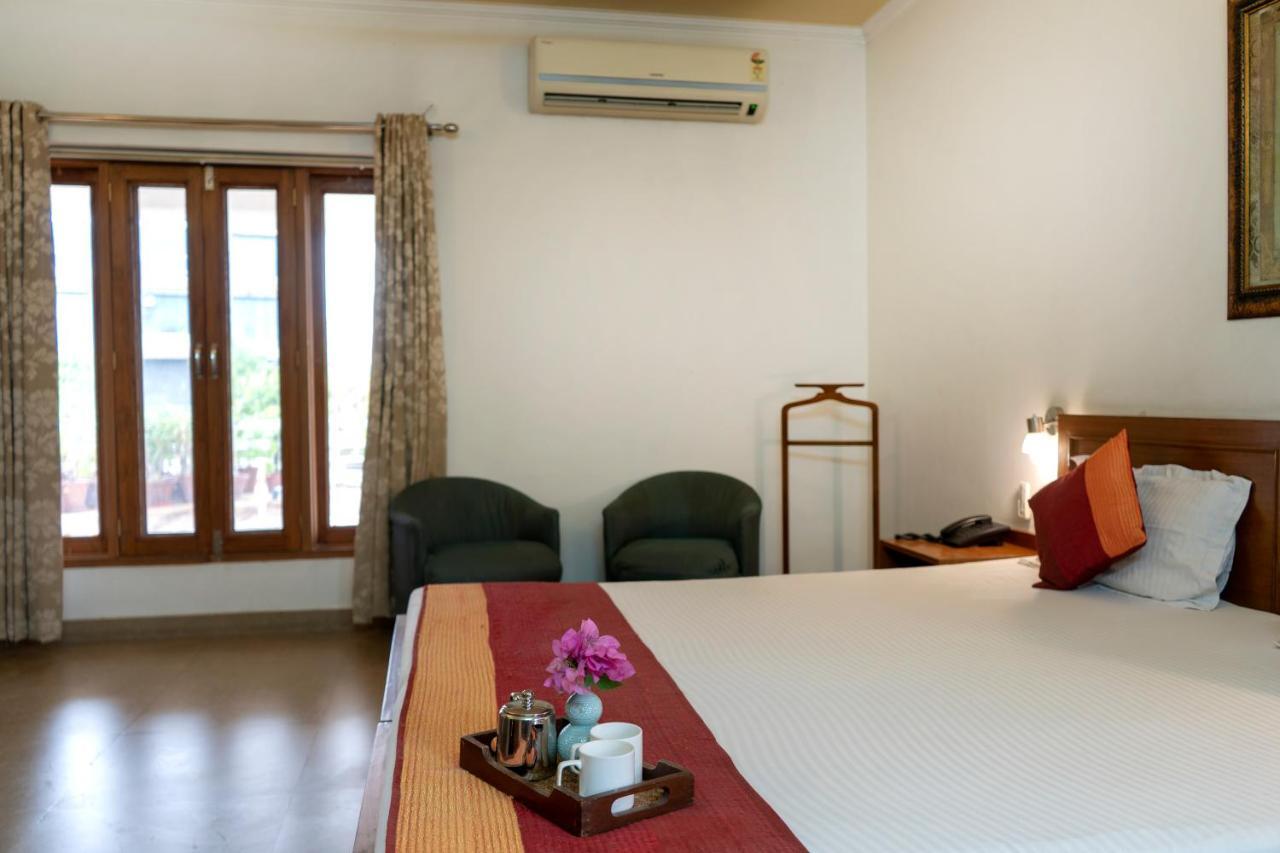 Giri Homestay By Vista Rooms ชัยปุระ ภายนอก รูปภาพ
